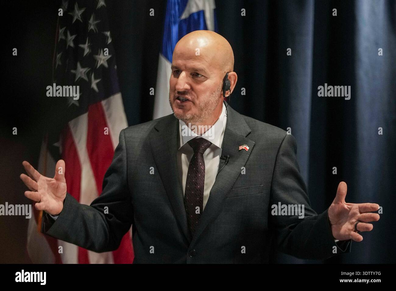 Ex-Ambassador Valdés Criticizes Judd and Warns Chile on U.S. Relations Ex-Ambassador Valdés Criticizes Judd and Warns Chile on U.S. Relations