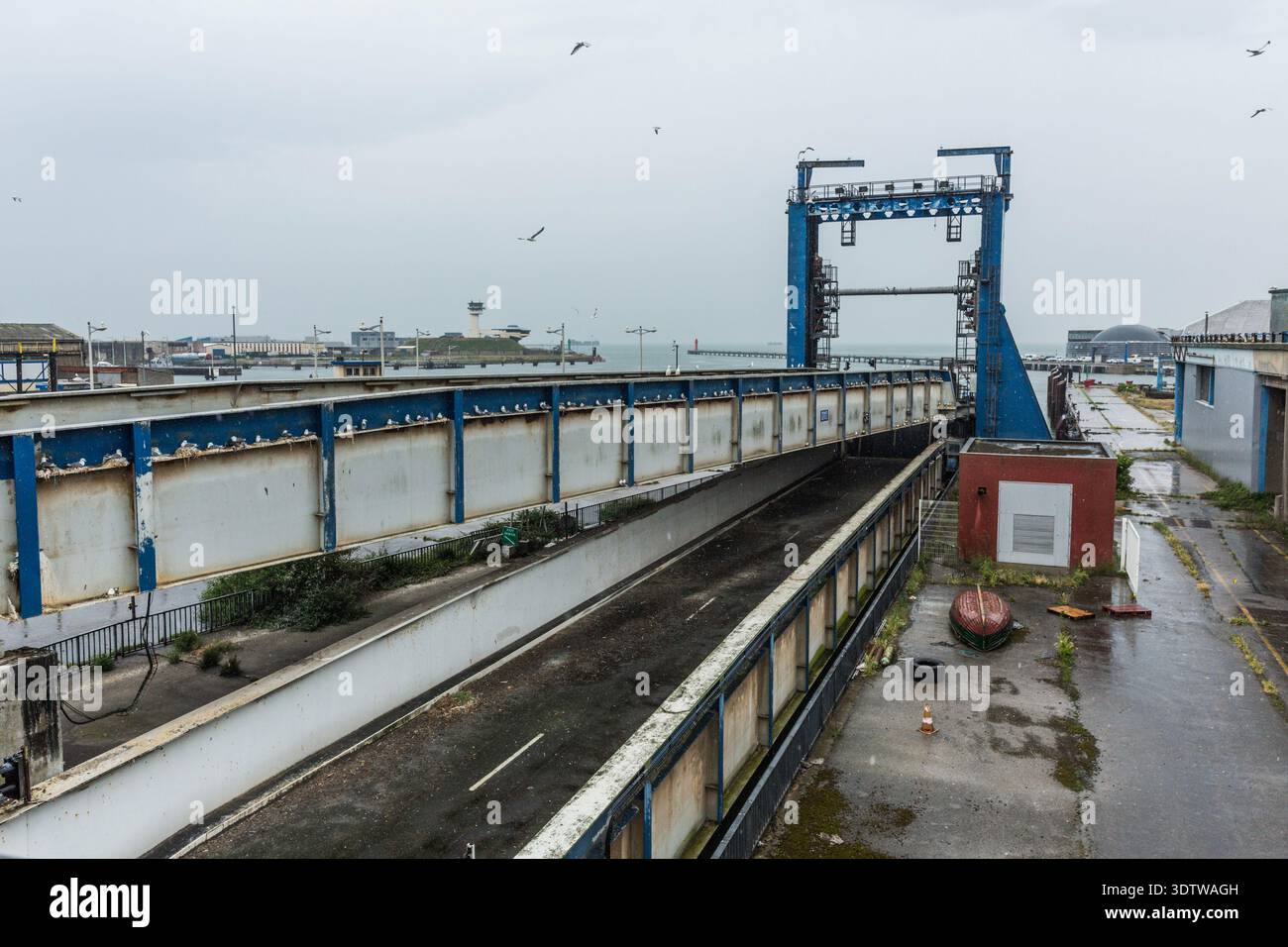 Boulogne port ferry terminal france hi-res stock photography and images ...
