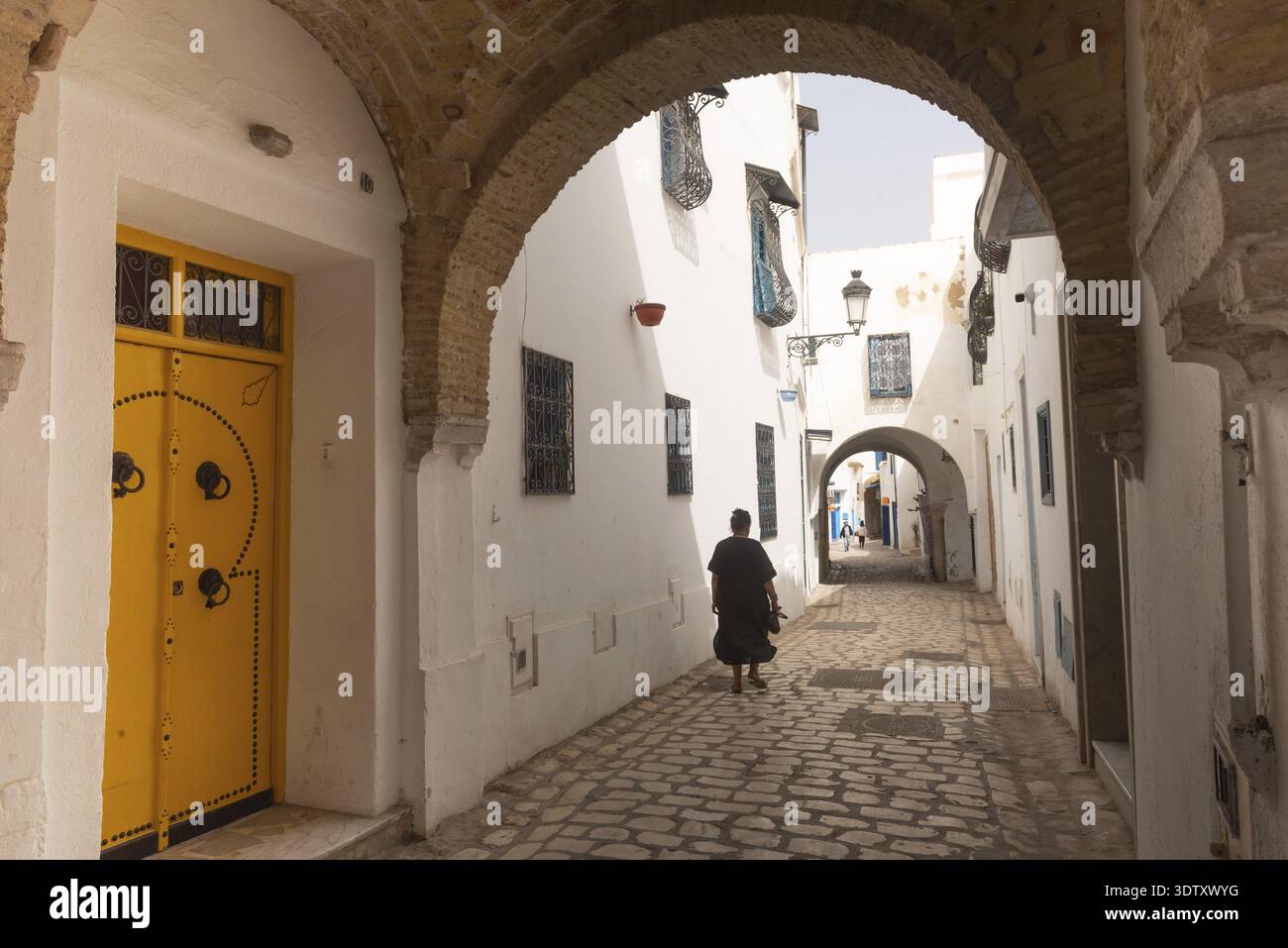 Tunis, Tunisia. 15th May 2024 Traditional architecture along the narrow streets of Tunis Medina, the historical Kasbah is a World Heritage Site and po Stock Photo