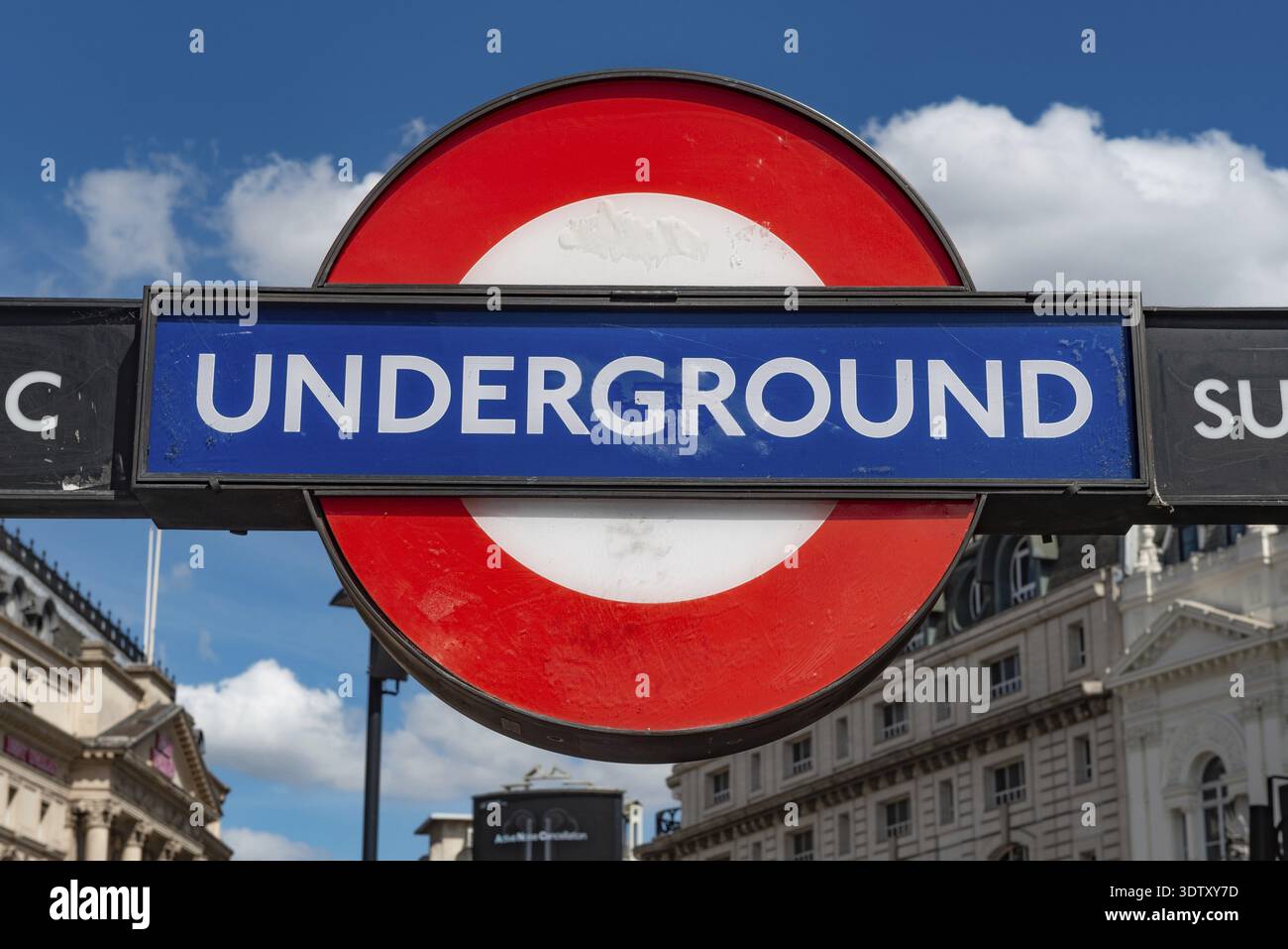 London, United Kingdom. July 9th 2022 Iconic London Underground Tube ...