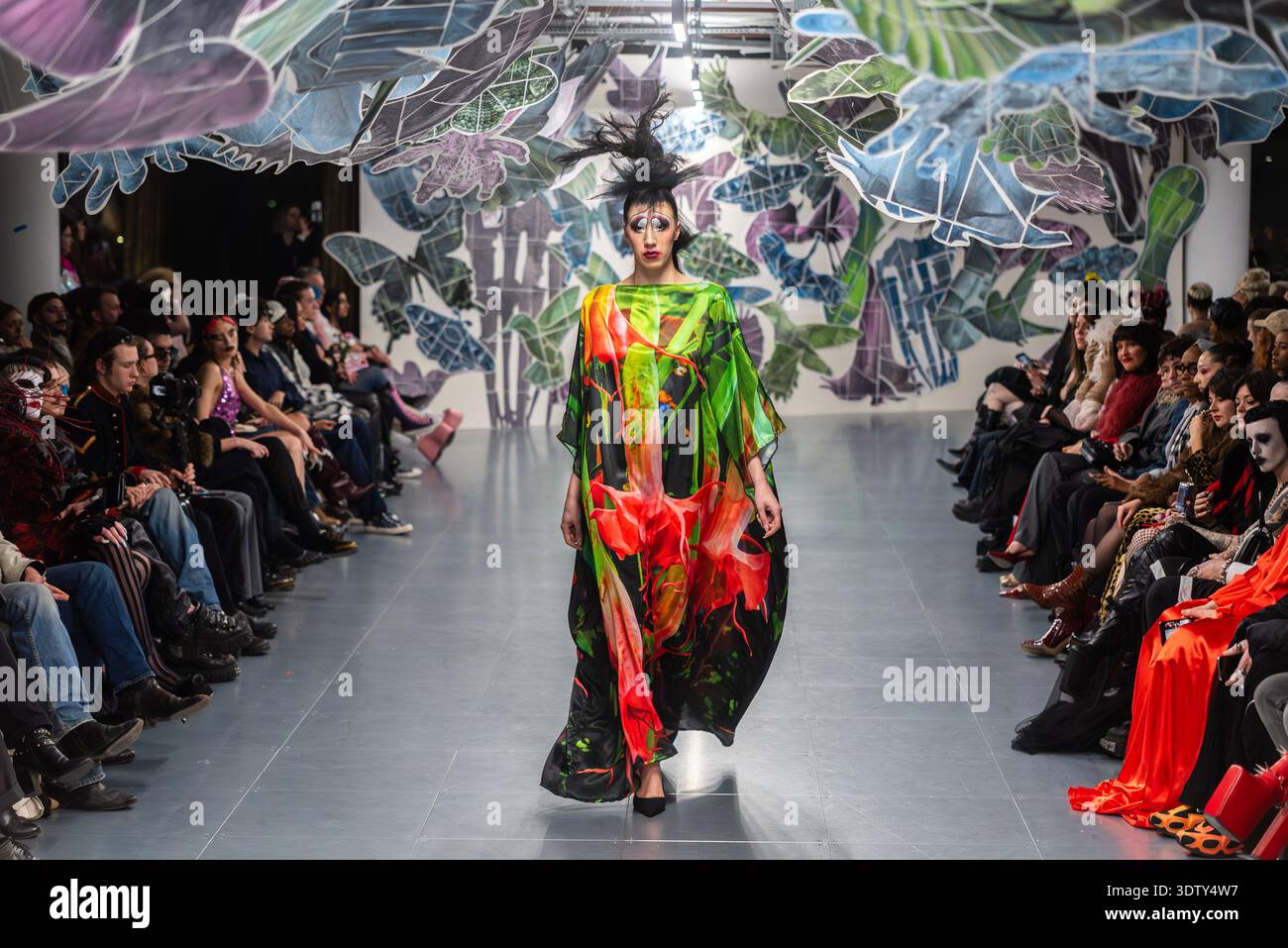 Colourful fashion show hi-res stock photography and images - Alamy