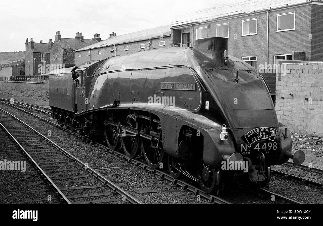 LNER Class A4 Pacific No 4498 Sir Nigel Gresley pauses at Scarborough ...