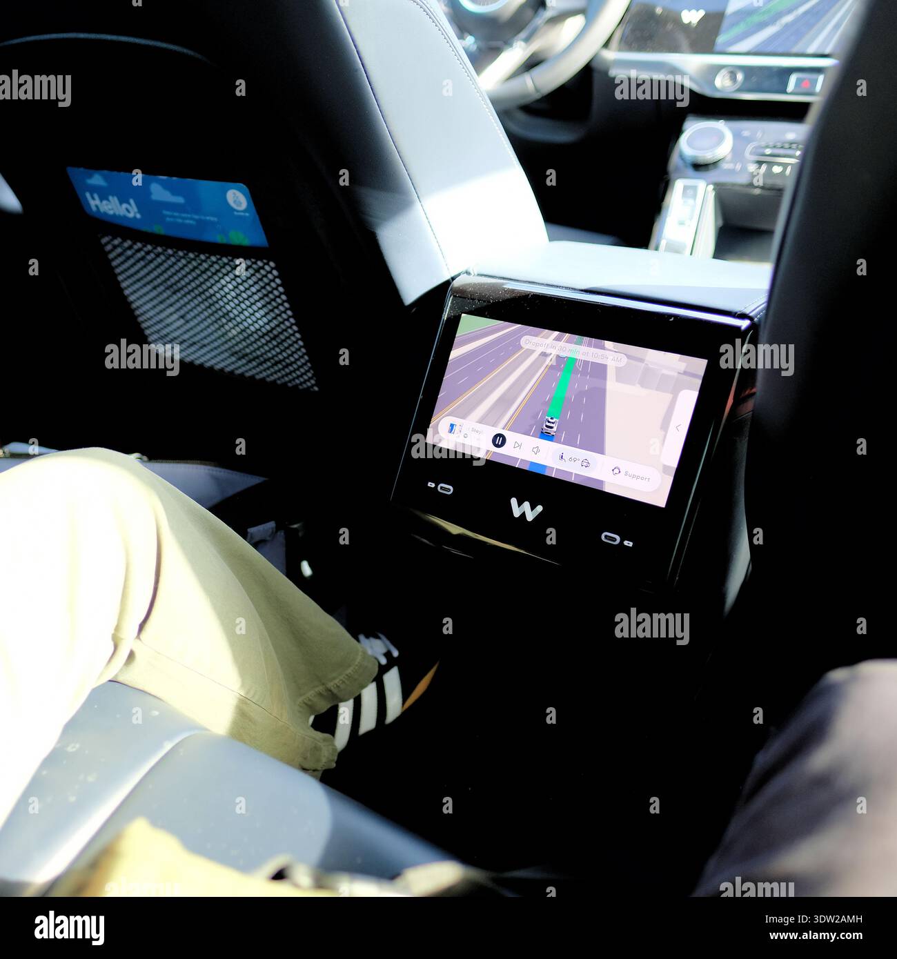 Waymo Rear Screen Robotaxi hi-res stock photography and images - Alamy