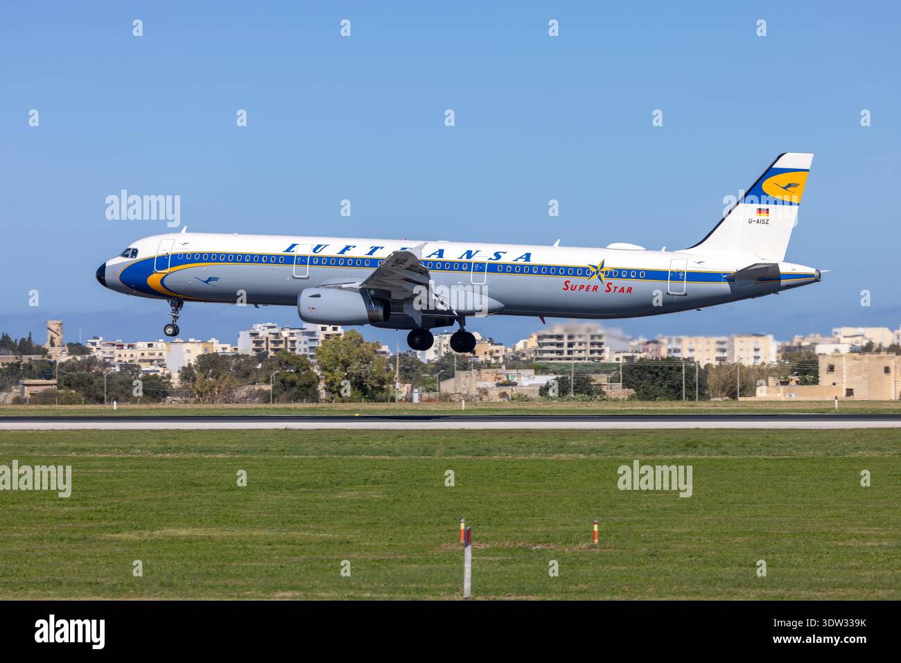 Lufthansa Airbus A321-231 (Reg.: D-AISZ) in the recently applied