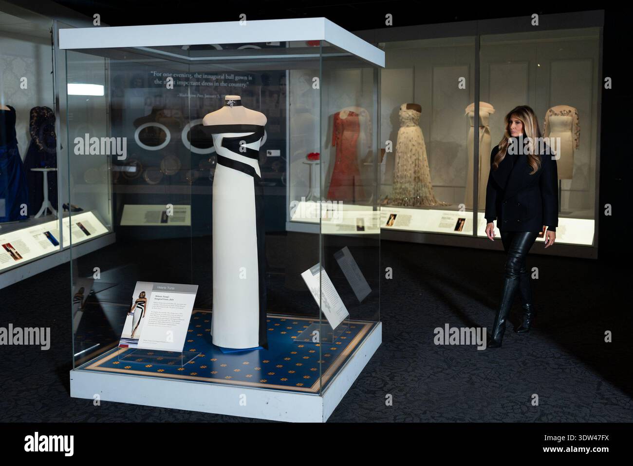 chinese dress ladies Amazon.com: The Smithsonian First Ladies Collection: 9781588344694: Graddy,  Lisa Kathleen, Pastan, Amy: Books