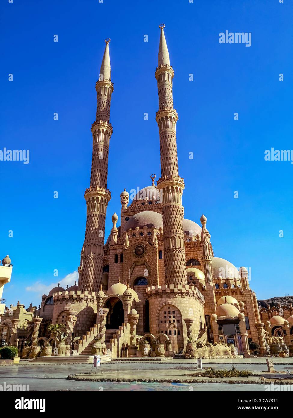Egypt, Sharm El Sheikh - January 17, 2020: Entrance to the El Sahaba Mosque in the Old City of Sharm El Sheikh. Beautiful modern exotic Mosque - Smartphone Captured Stock Image