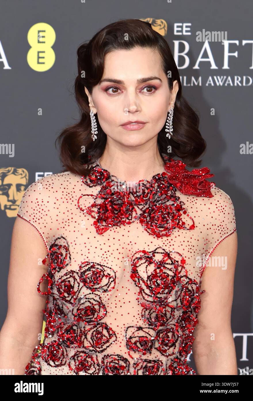 Jenna Coleman bevestigt aanwezigheid in nieuw seizoen Doctor Who | Media, Cultuur en Achterklap Jenna Coleman bevestigt aanwezigheid in nieuw seizoen Doctor Who | Media, Cultuur en Achterklap