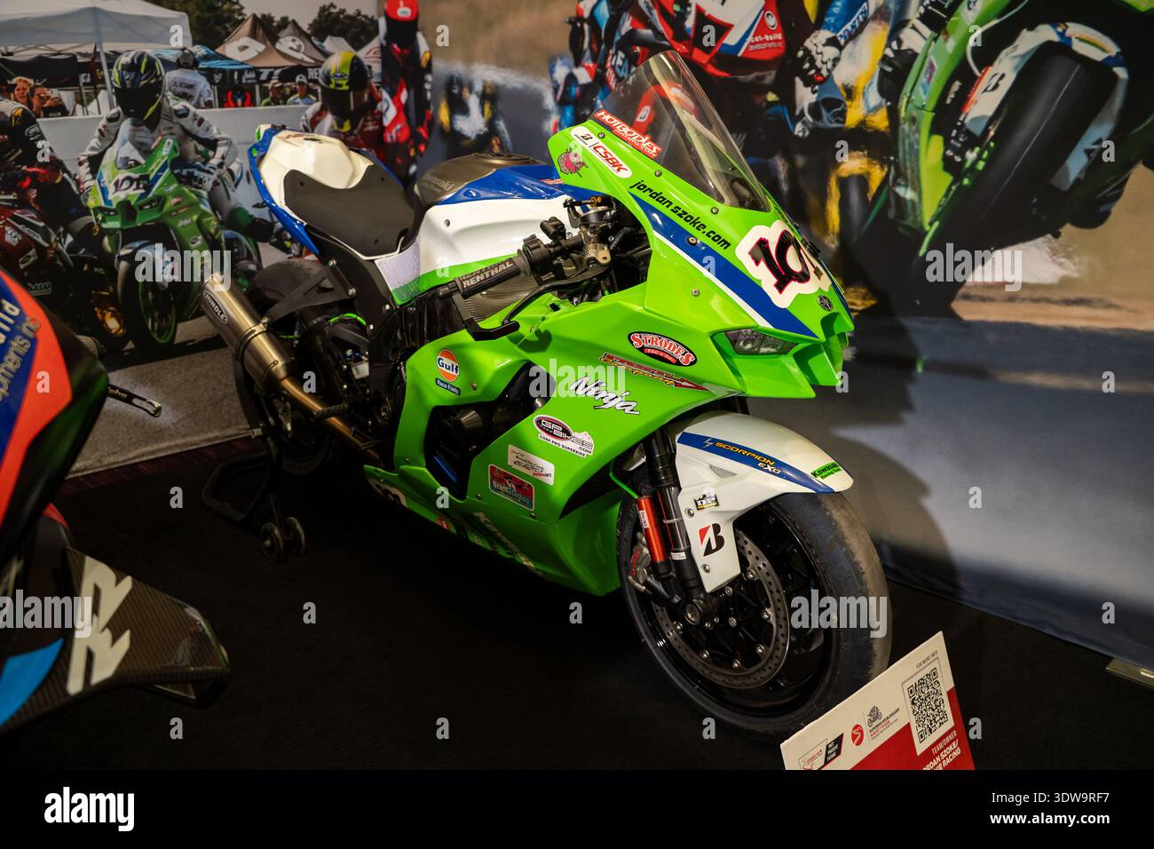 Kawasaki ninja zx hi-res stock photography and images - Alamy