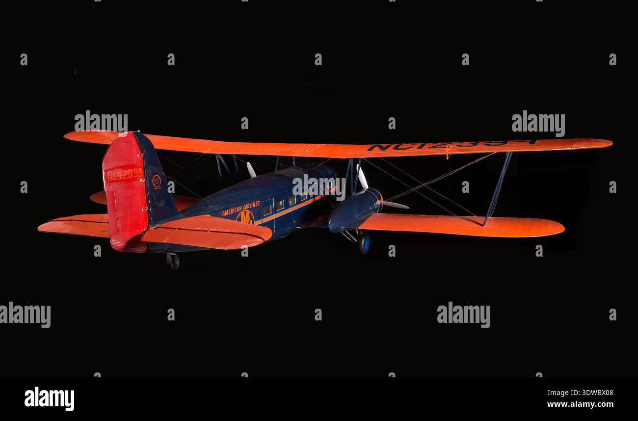 Curtiss T-32 Condor II was a twin-engine American biplane airliner ...