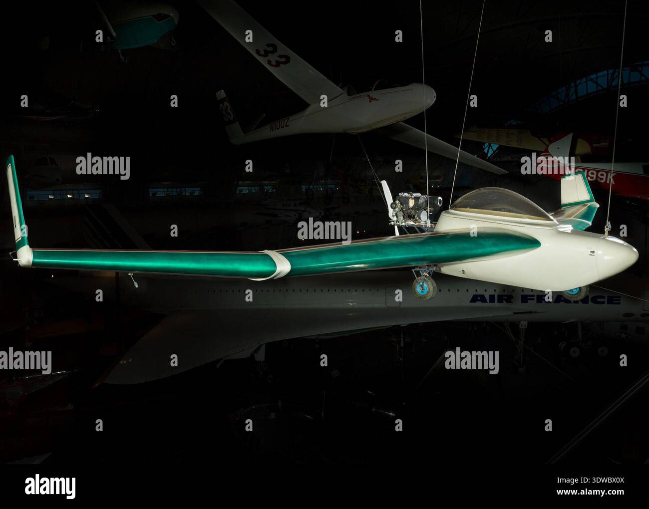 Winged Rudder 1979 first flight u 2 hi-res stock photography and images - Alamy