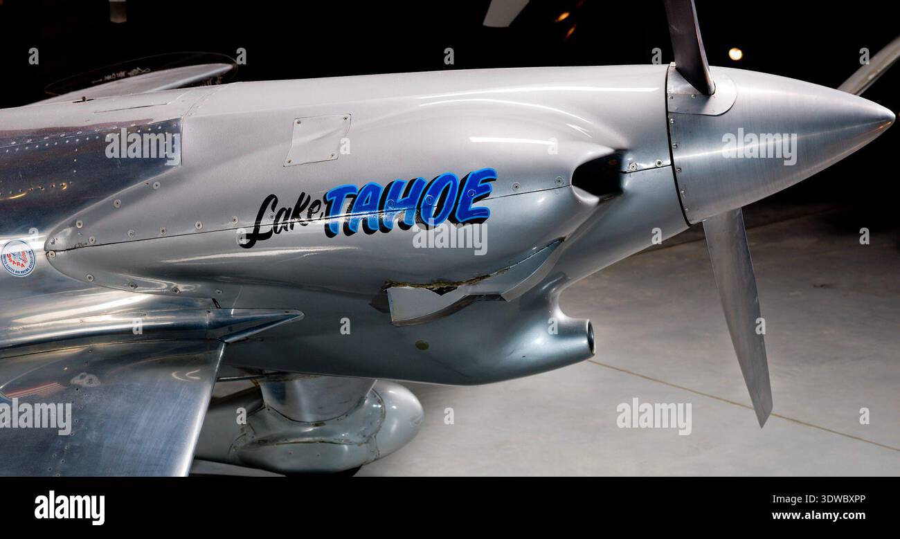 Metal staggerwing airframe hi-res stock photography and images - Alamy