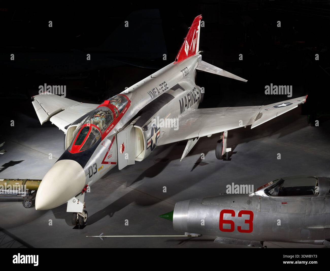Unhedral Anhedral tail hi-res stock photography and images - Alamy