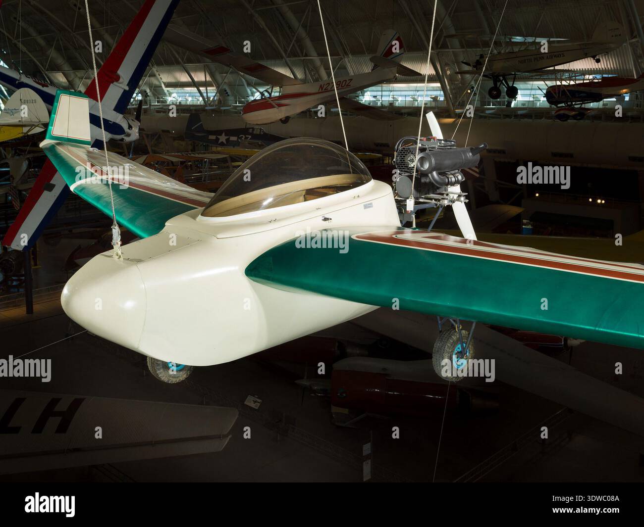 Mitchell U-2 Superwing was a kit-built ultralight flying wing designed ...