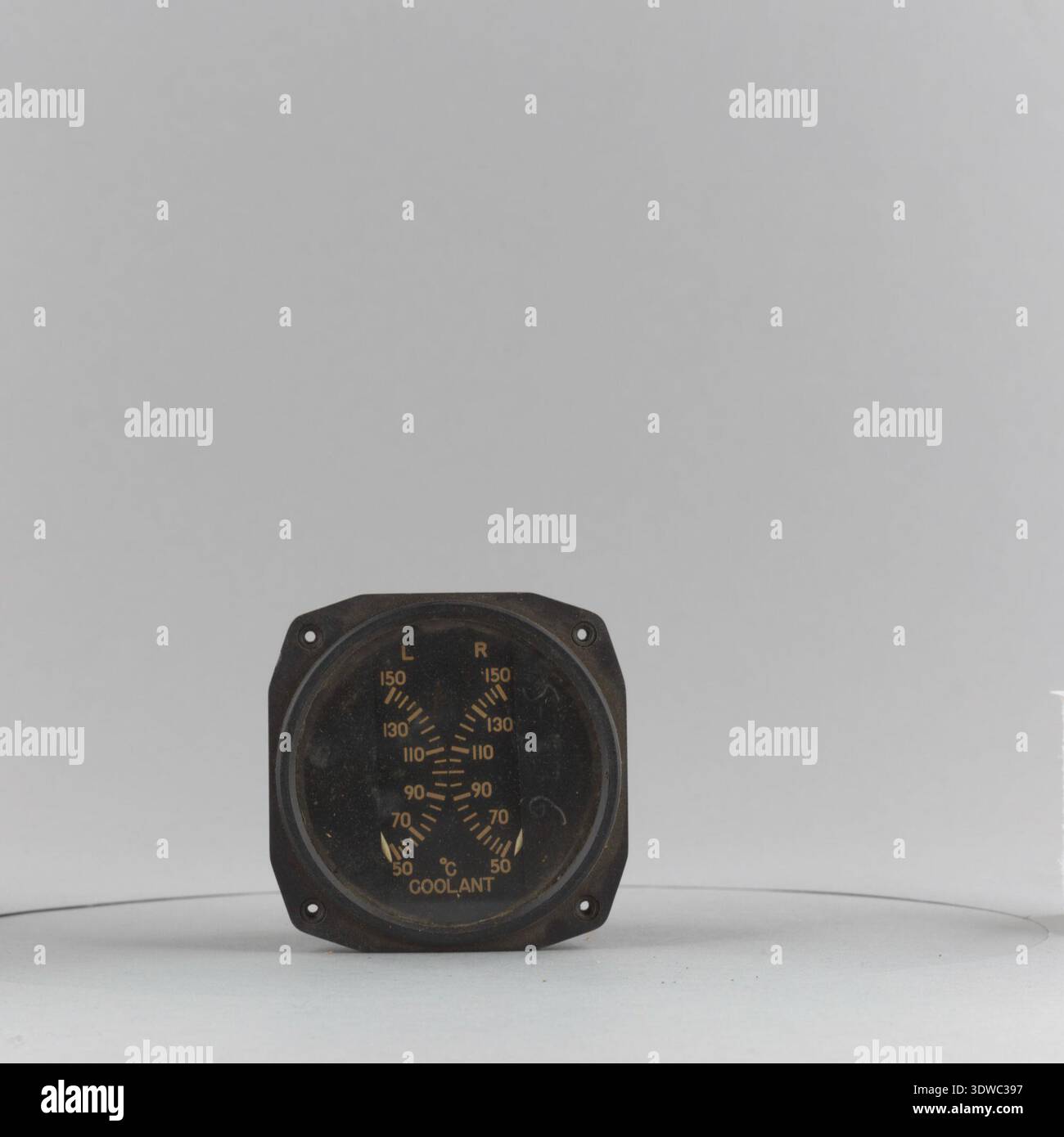 Circa 1941 aircraft instrument hi-res stock photography and images - Alamy