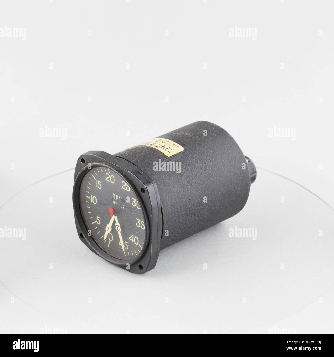 Radial engine monitor hi-res stock photography and images - Alamy