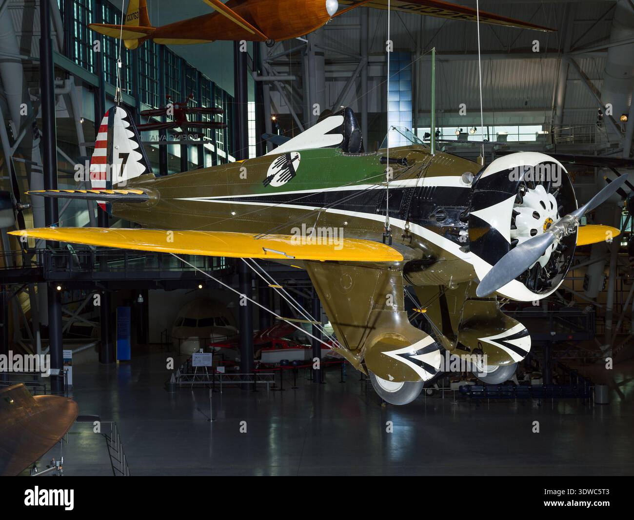 Streamlined Biplane Spatted main landing gear hi-res stock photography and images - Alamy