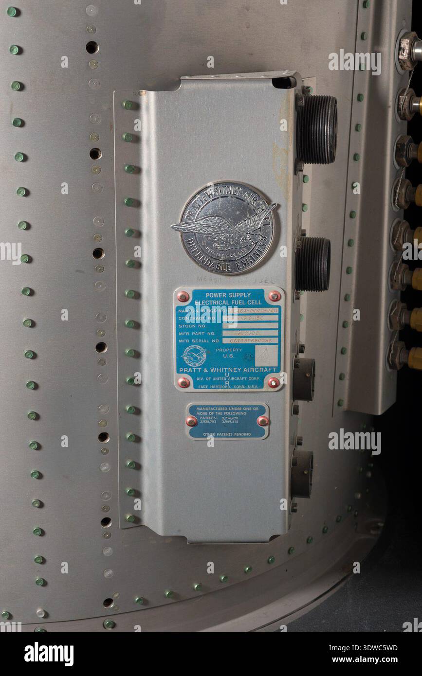 Apollo Command Module Fuel Cells The fuel cell used in the Apollo Command Module's Service Module was a ...