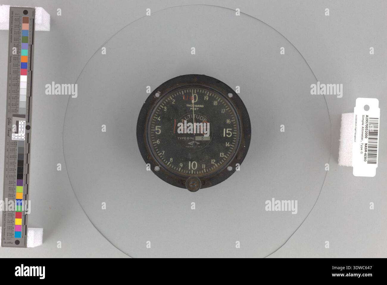 Simple Altimeter, Type G was an aircraft altitude measuring instrument ...