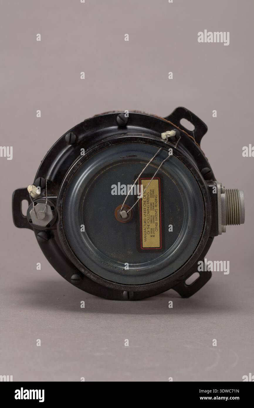 Remote Indicating Instruments Magnetic heading transmitter hi-res stock photography and images - Alamy