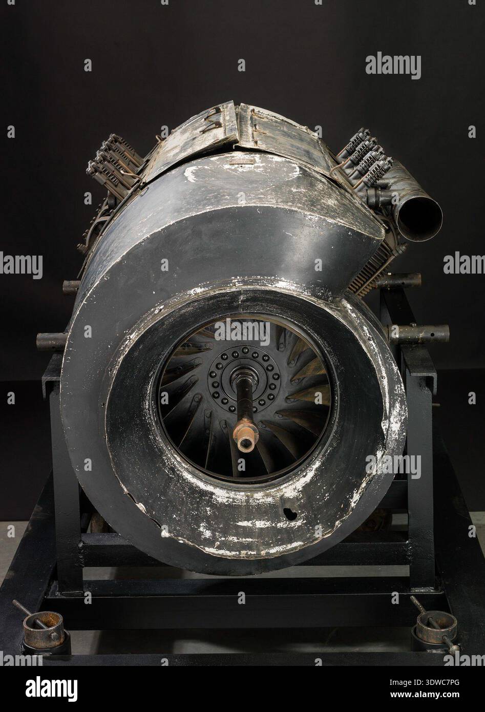 Renault 80 hp V-8 Engine was an air cooled eight cylinder aircraft ...