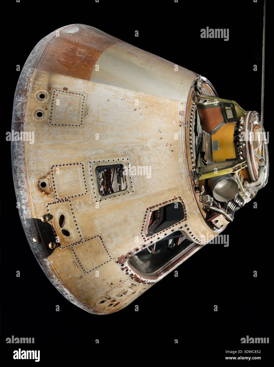 1214 earth orbits hi-res stock photography and images - Alamy