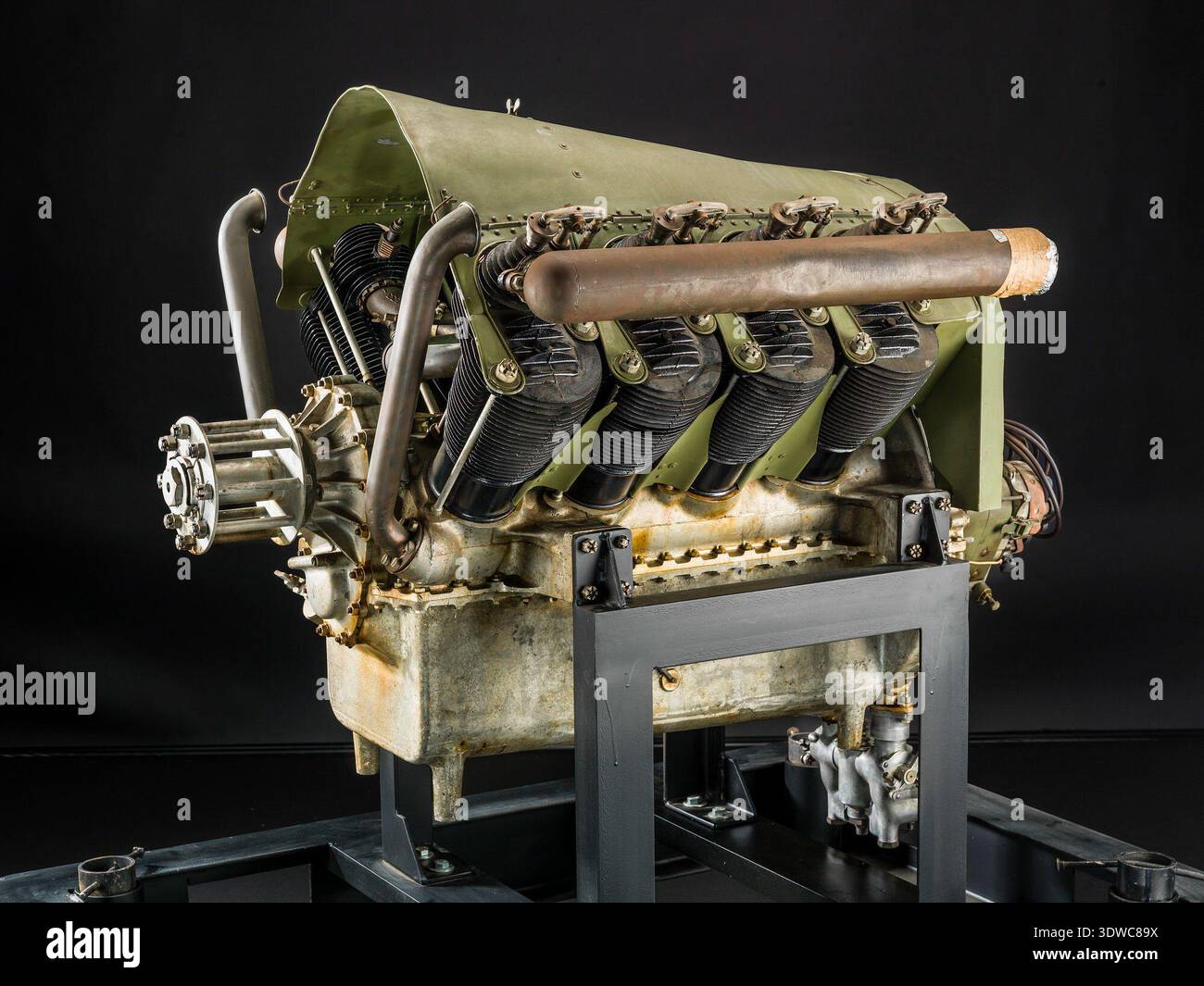 100 horsepower output rating hi-res stock photography and images - Alamy