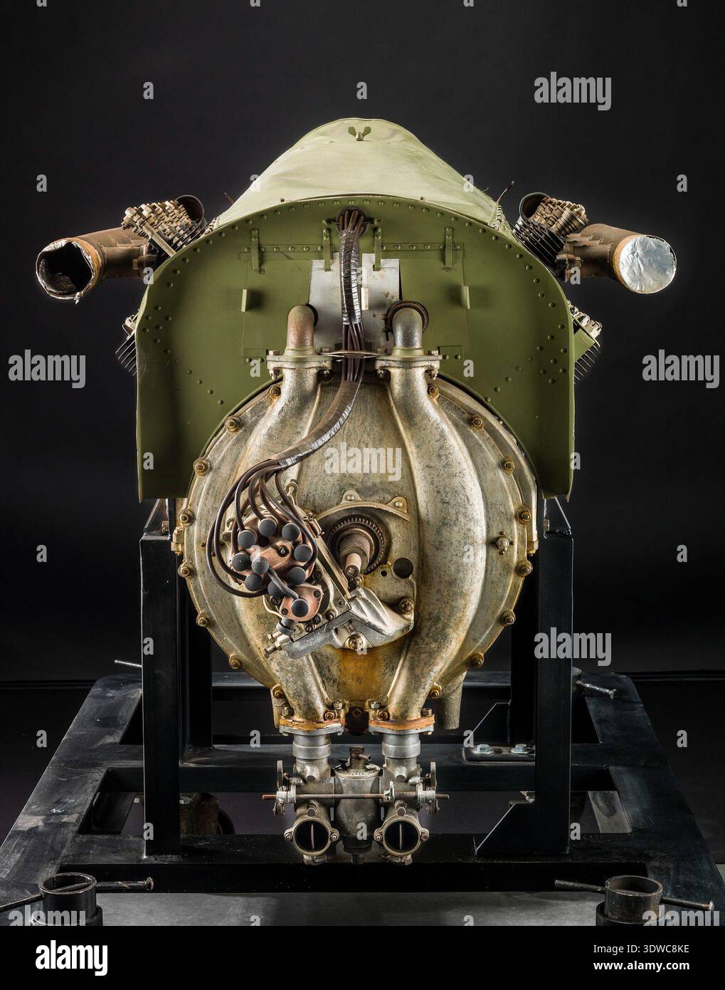 Avro 504k installation hi-res stock photography and images - Alamy