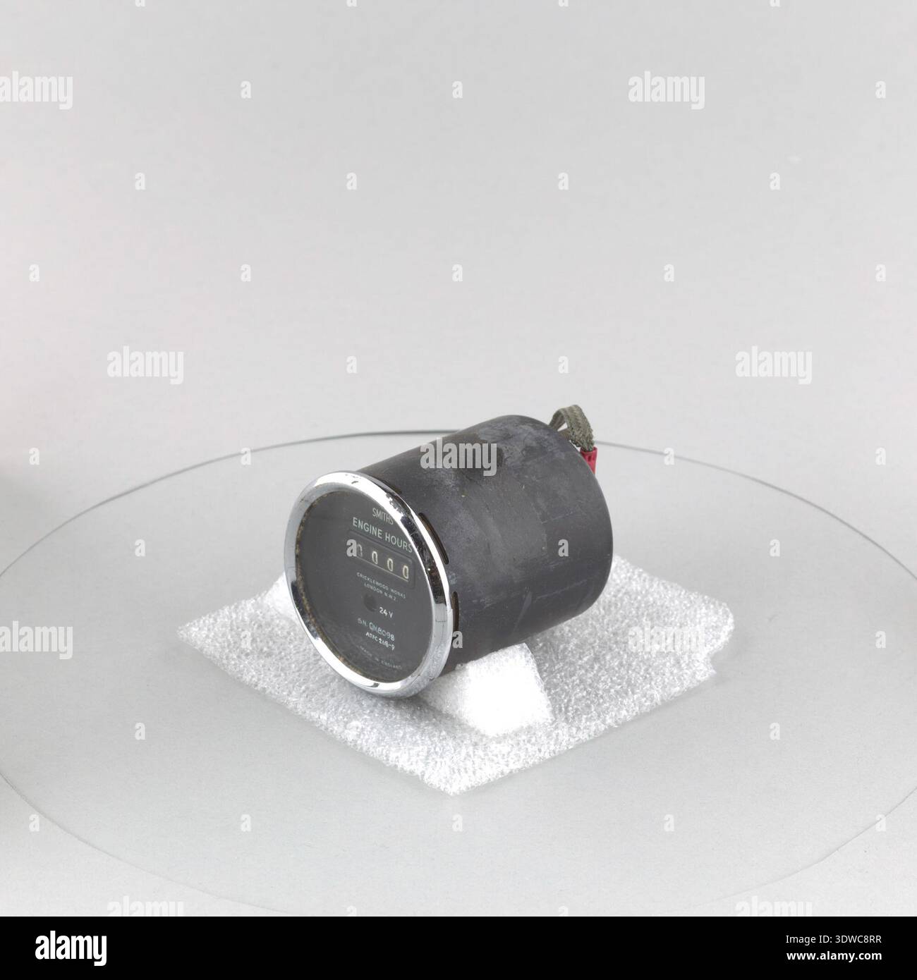 Aircraft engine time recorder hi-res stock photography and images - Alamy