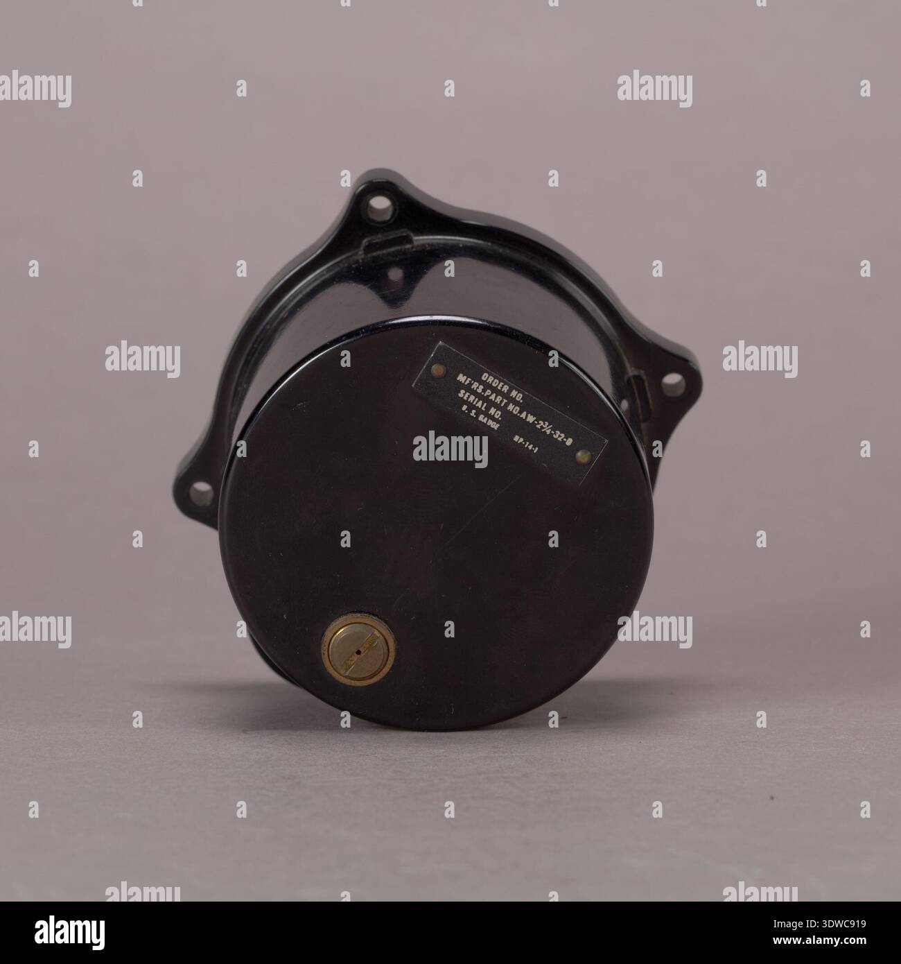 0 to 20000 feet scale hi-res stock photography and images - Alamy
