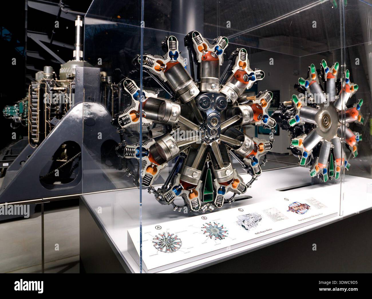 336 kilowatt aircraft engine hi-res stock photography and images - Alamy