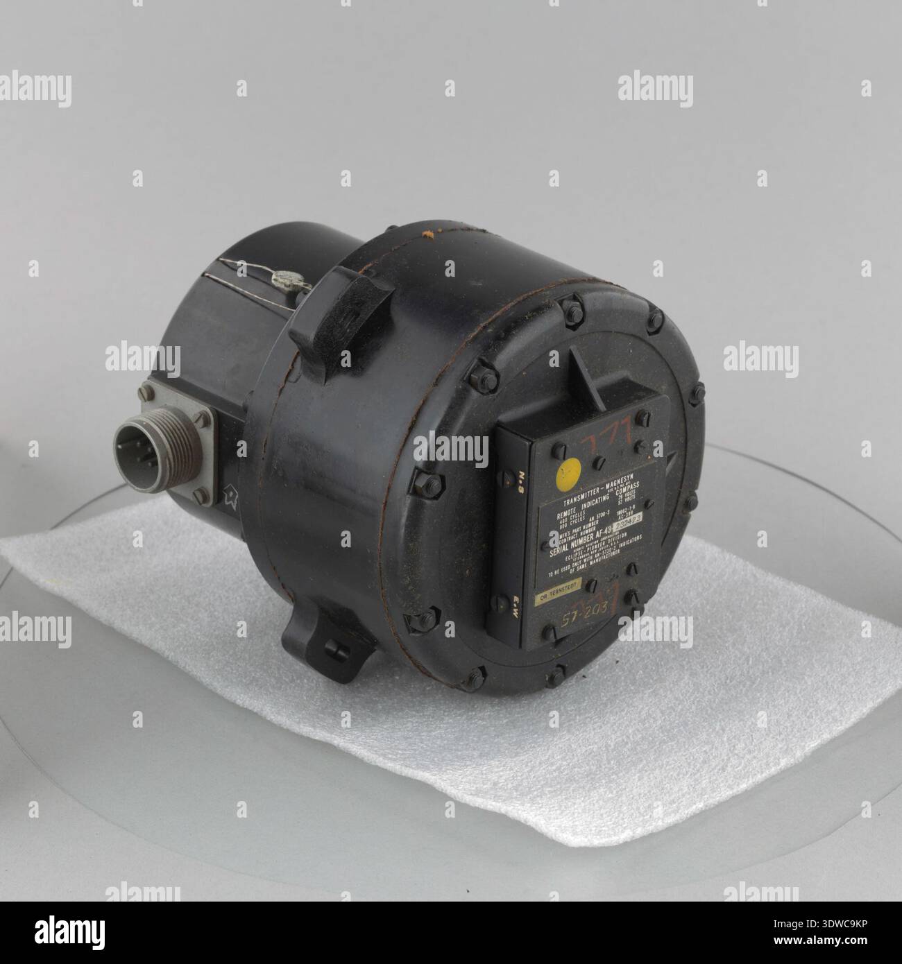 Remote Indicating Instruments Magnetic heading transmitter hi-res stock photography and images - Alamy
