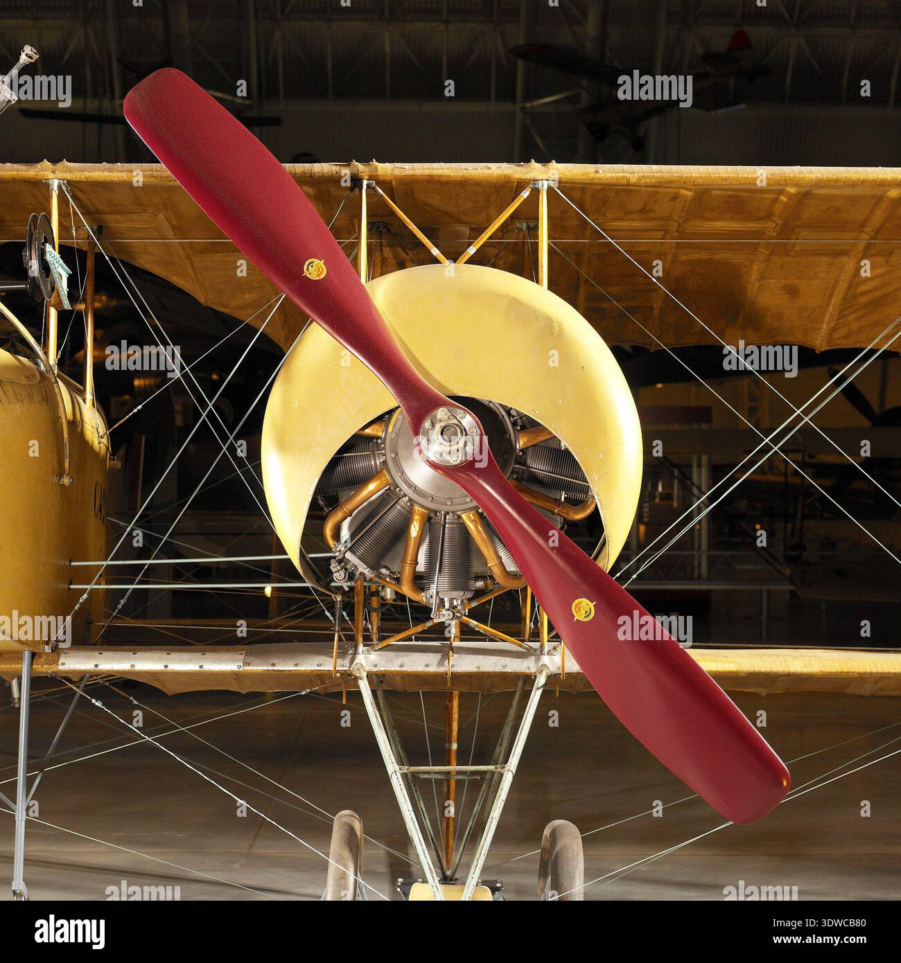 Caudron G.4 was a French twin-engine, two-seat biplane designed for ...
