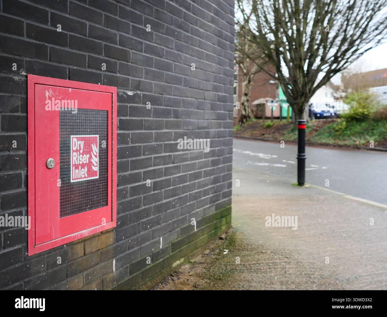 Dry riser inlet cabinet hi-res stock photography and images - Alamy