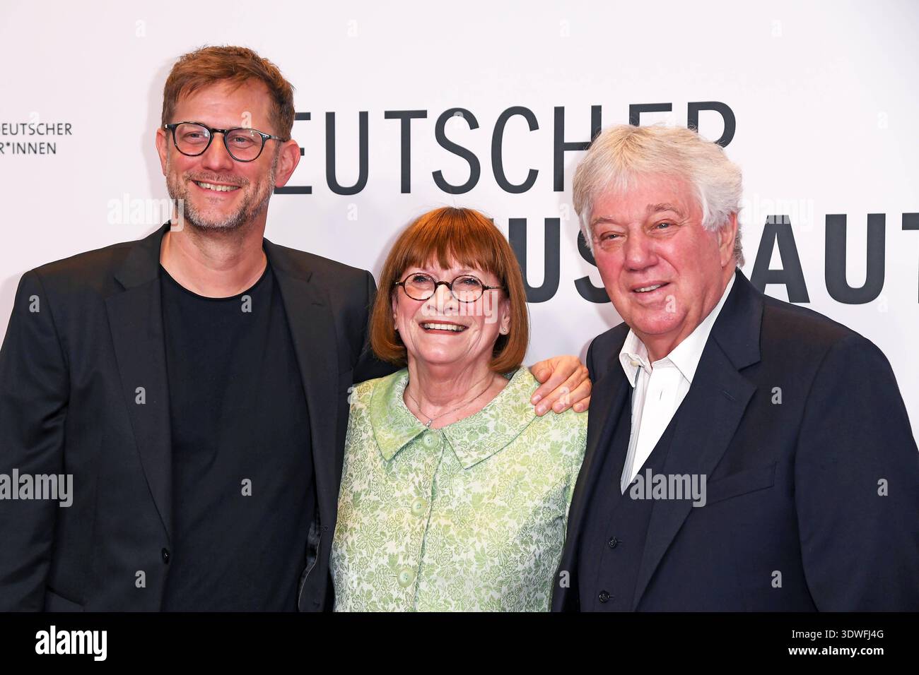 Alex Rolf Rolf Zuckowski mit Ehefrau Monika Zuckowski und Sohn Alexander Ali ...