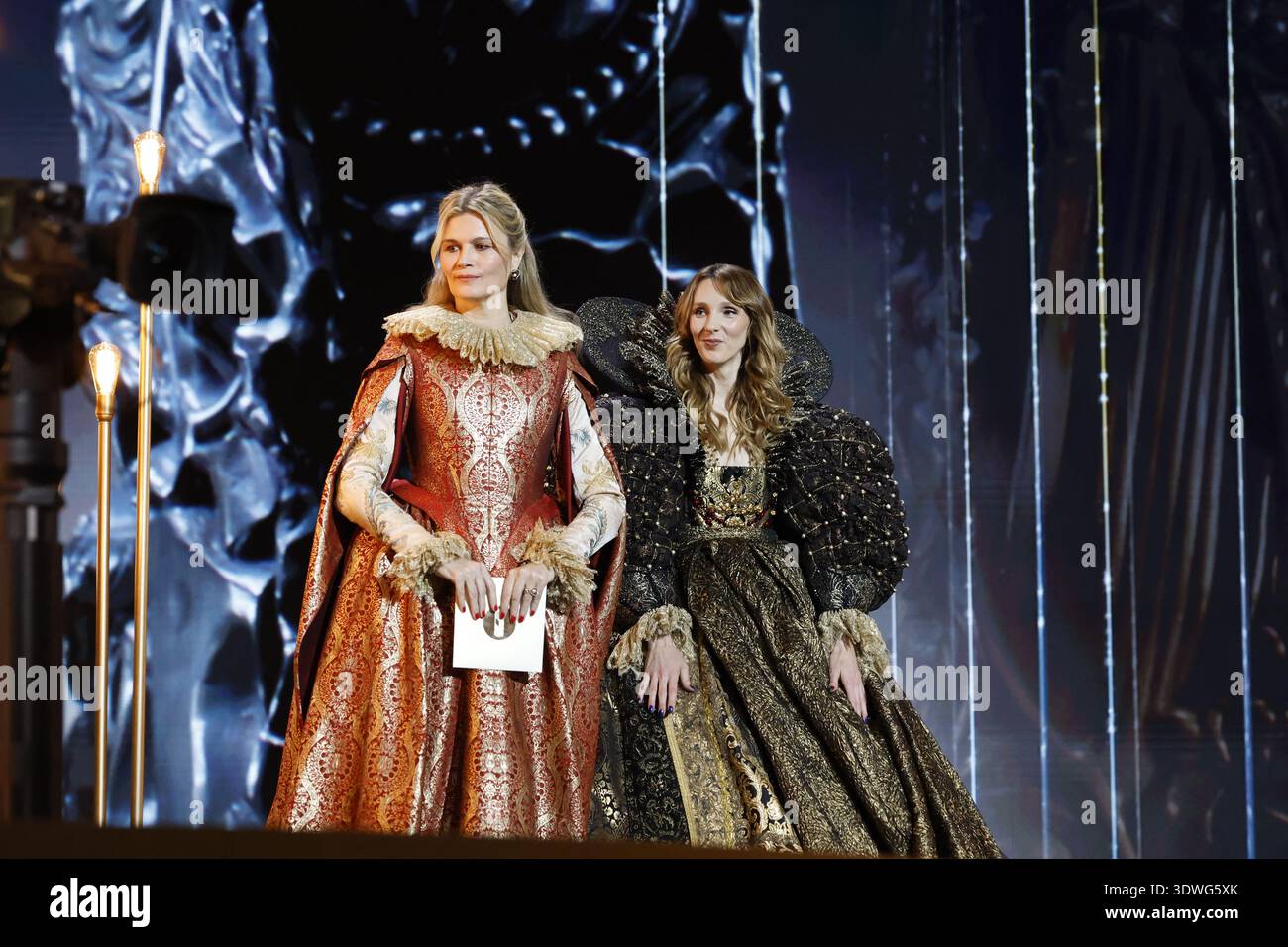 UK Greetings | Large Gift Bag For Him/Her/Friend | Party Bags For Presents | Birthdays/Weddings/Congratulations/Christmas/New Year | Red Design | 330 X 267 X 137 Mm