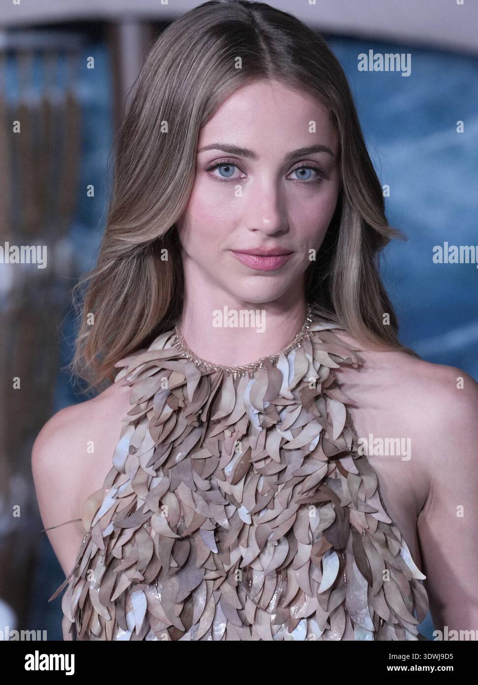 Emily Rudd Timeline Emily Rudd arrives at the Netflix's ONE PIECE: INTO THE GRAND LINE Los ...