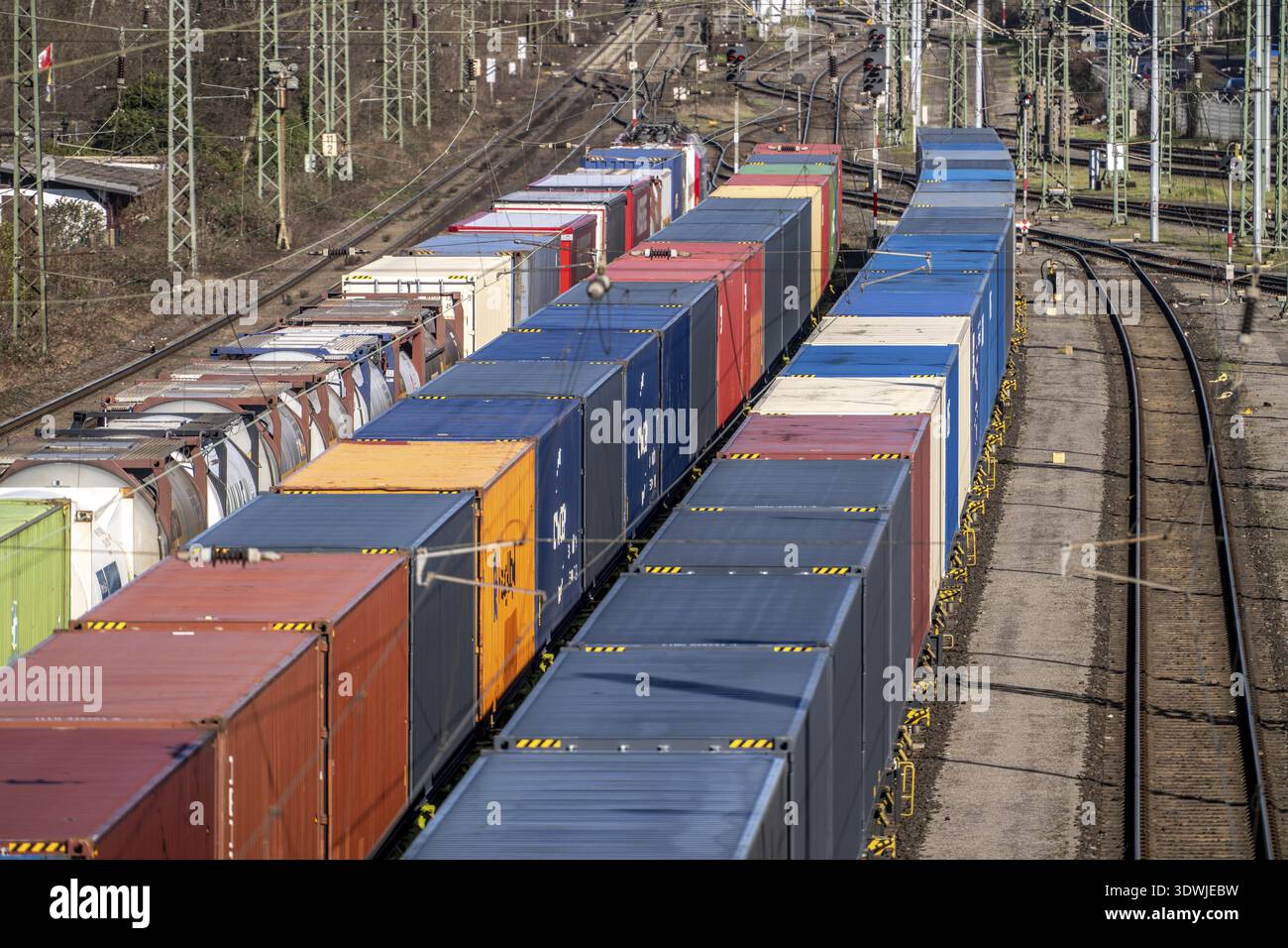 Container Block Train Container trains in the freight yard, so-called installation tracks in ...
