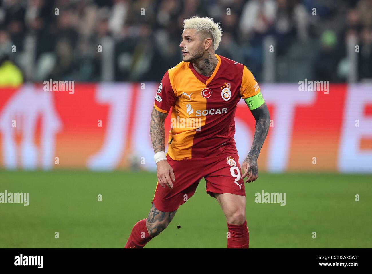 Mauro icardi hi-res stock photography and images - Alamy