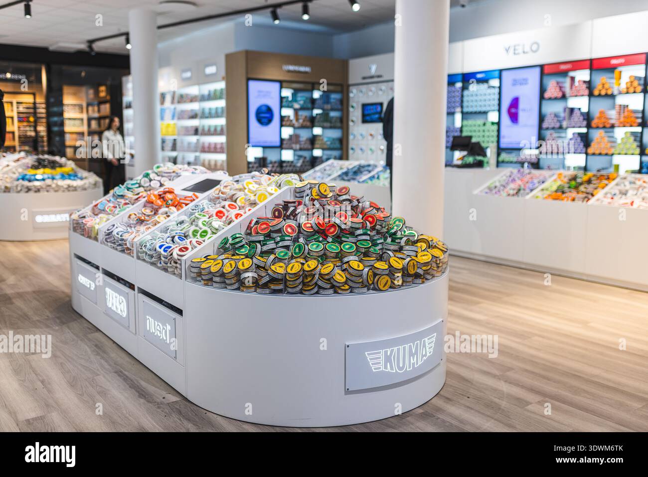 sweden tobacco shop Tobacco shop store hi-res stock photography and images