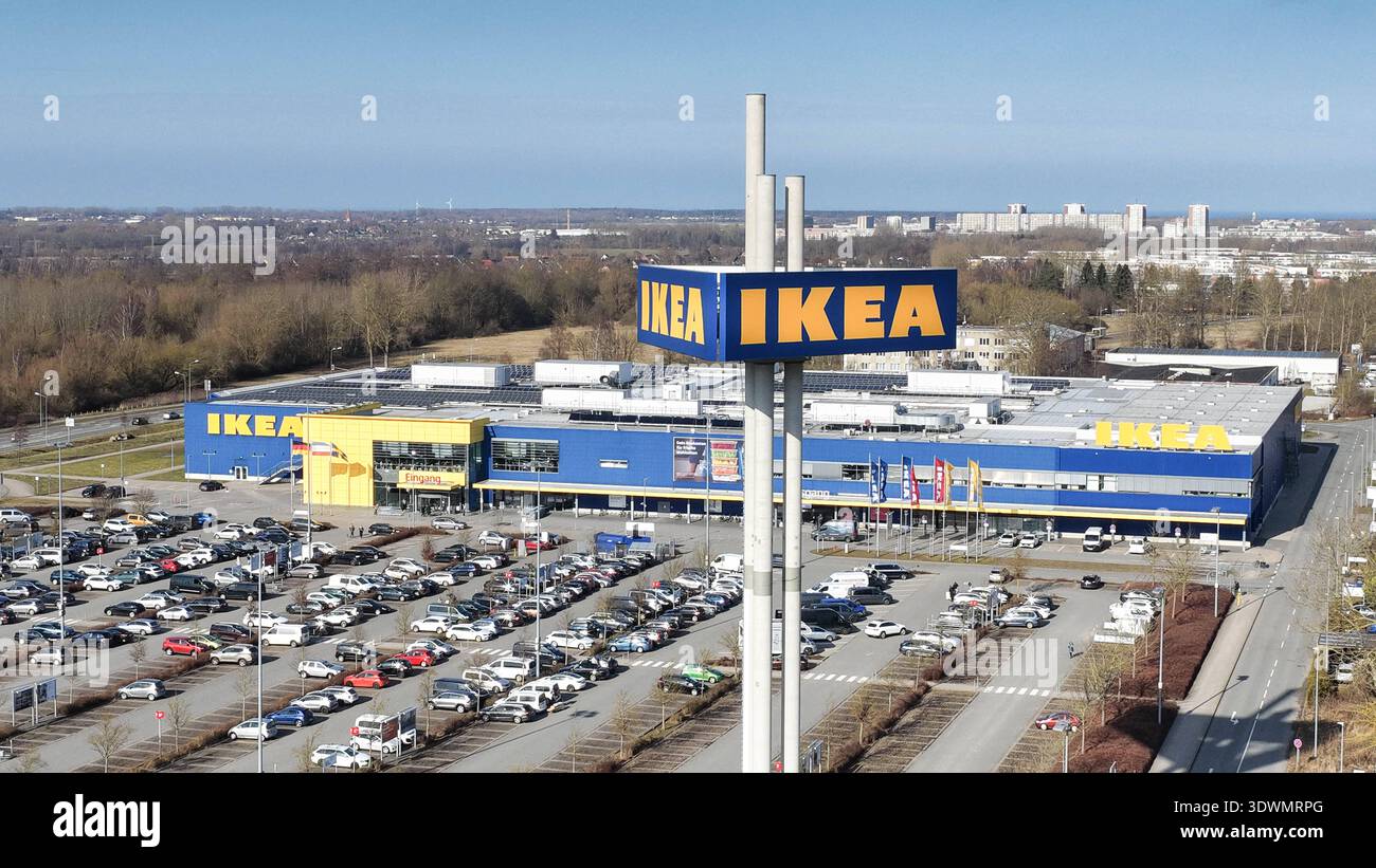 IKEA Rostock Blick auf den IKEA Markt in Rostock. *** IKEA Rostock View of the IKEA store in Rostock Stock Photo