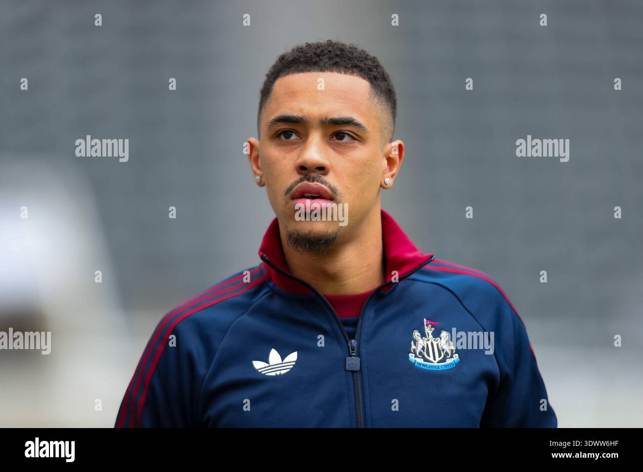Jacob Ramsay Jacob Ramsey Of Newcastle United Arrives during the Newcastle United v ...