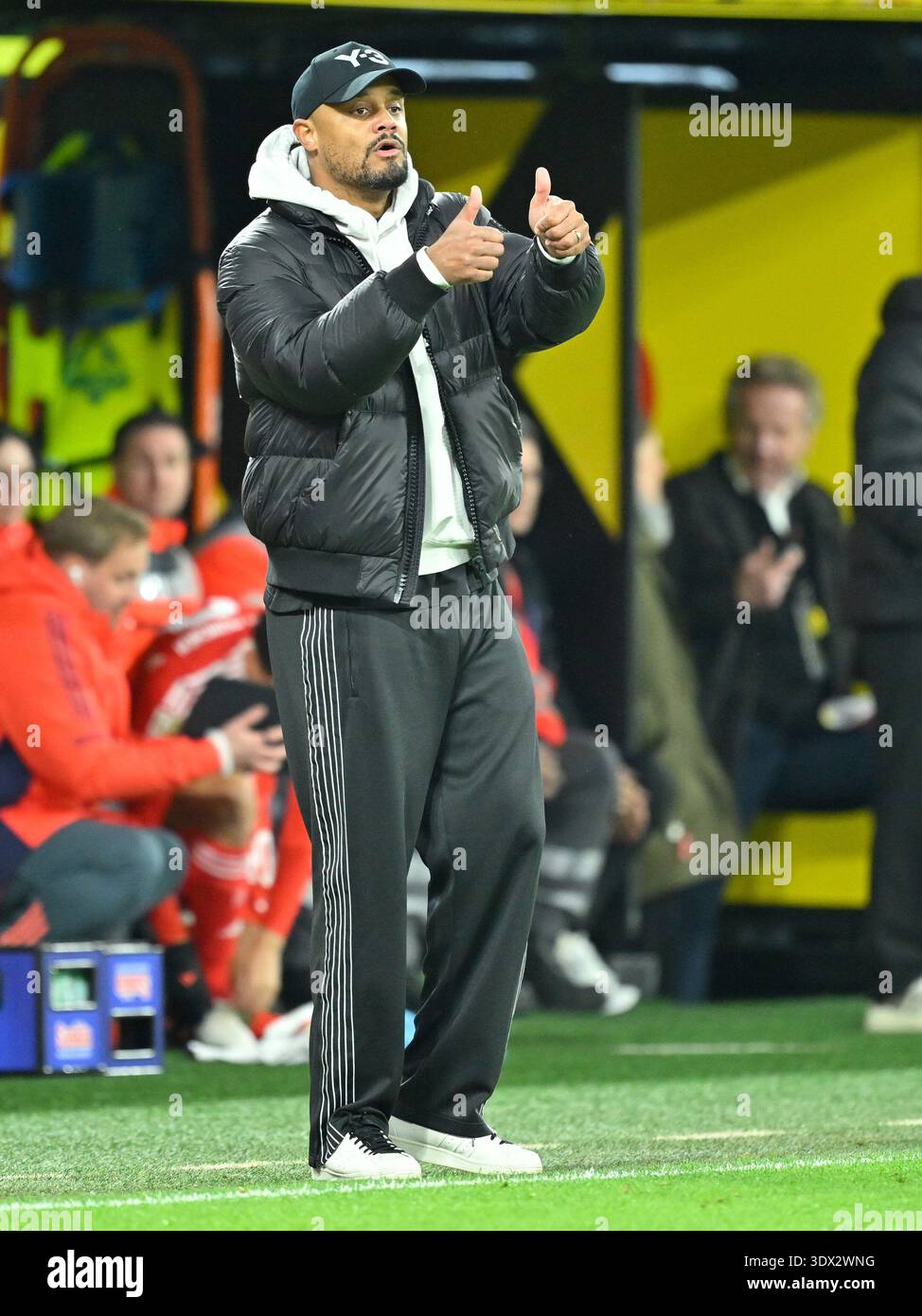 Trainer coach vincent kompany bayern dortmund february football bundesliga borussia dortmund fc bayern munich