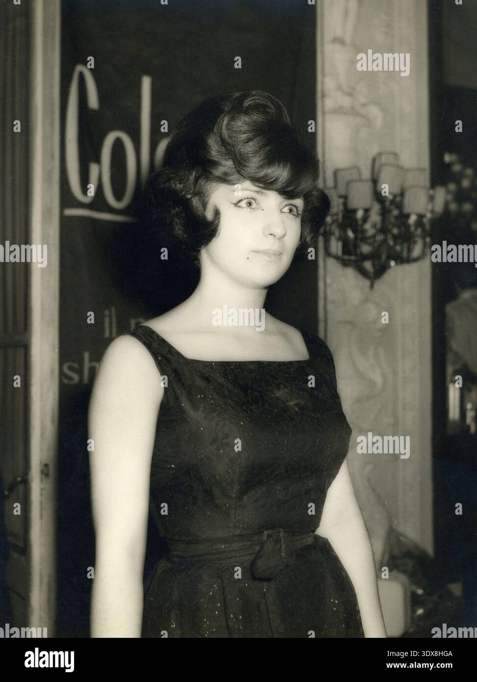 Cocktail dress 1960s hi-res stock photography and images - Alamy