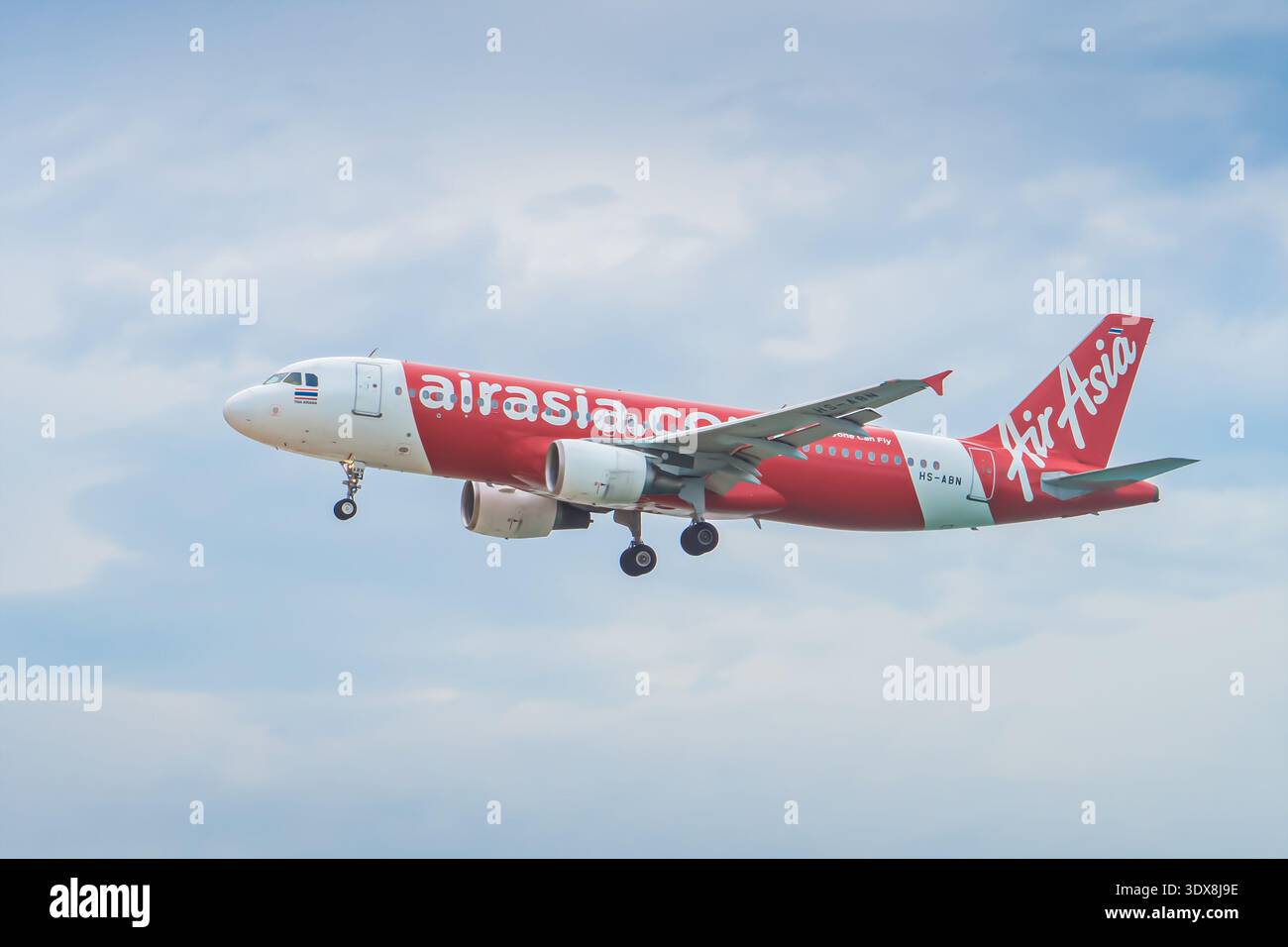 Phuket Thailand 25 11 2025 AirAsia Airbus A320 Aircraft Plane 