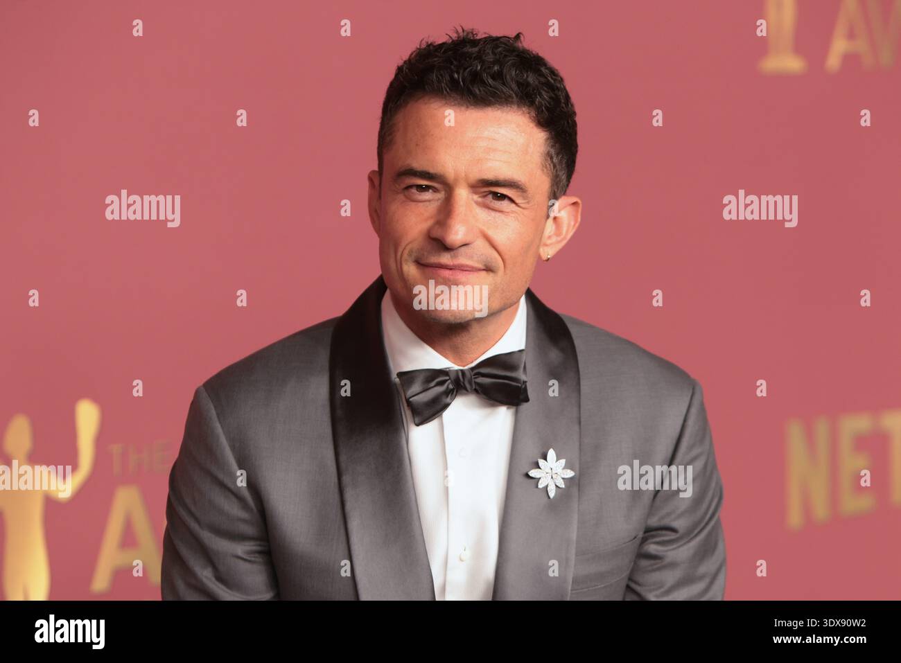 Orlando Bloom in the press room at the 32nd Annual Actor Awards at the ...