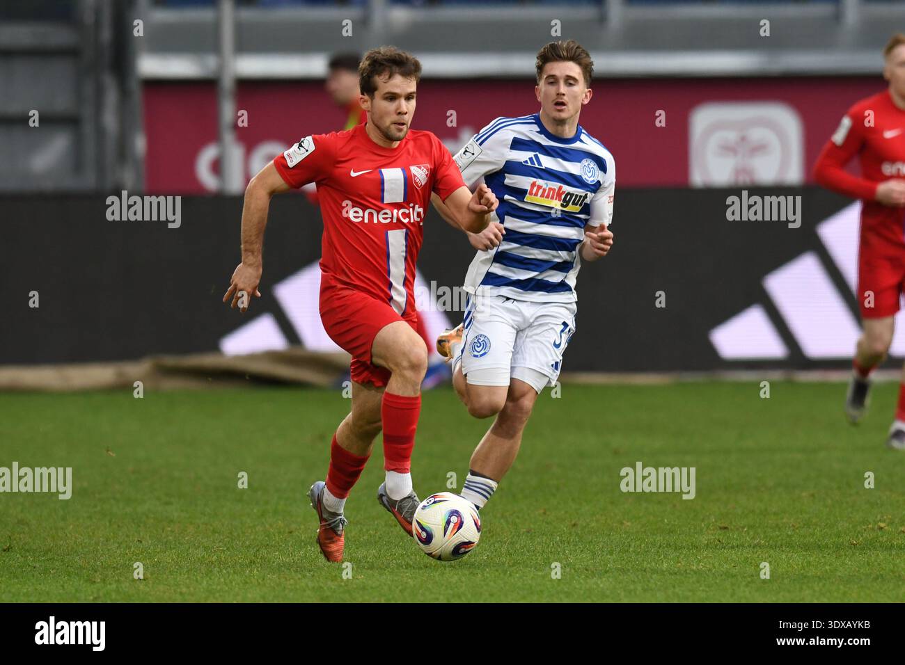 Patrick Sussek (MSV Duisburg, #37) reagiert nach einer vergebenen Chance  GER, MSV Duisburg vs SSV Ulm 1846, 3. Liga, 3. Spieltag, Saison 2025/2026,  23.08.2025 Foto: Eibner-Pressefoto/Scott Coleman Stock Photo - Alamy