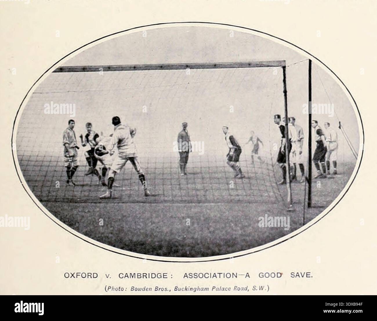 A Pictorial History of SOCCER(サッカー写真史)希少 Football players competing in a vintage Oxford versus Cambridge
