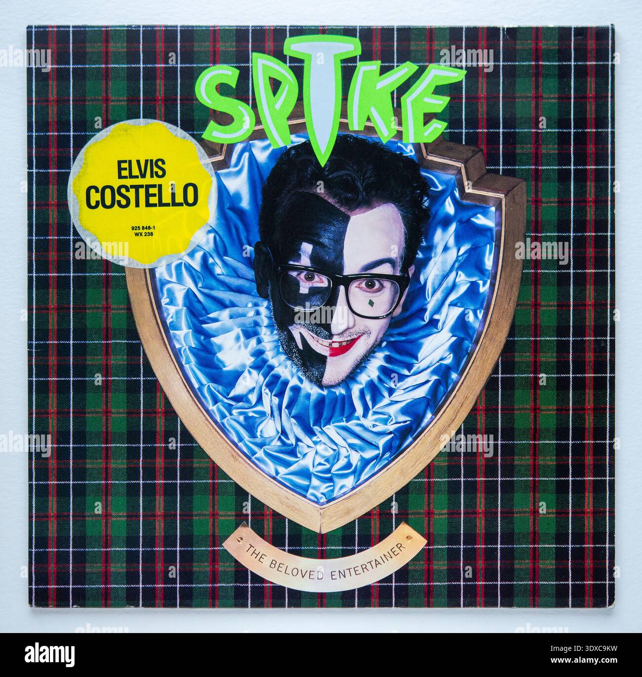 Elvis costello album cover hi-res stock photography and images - Alamy