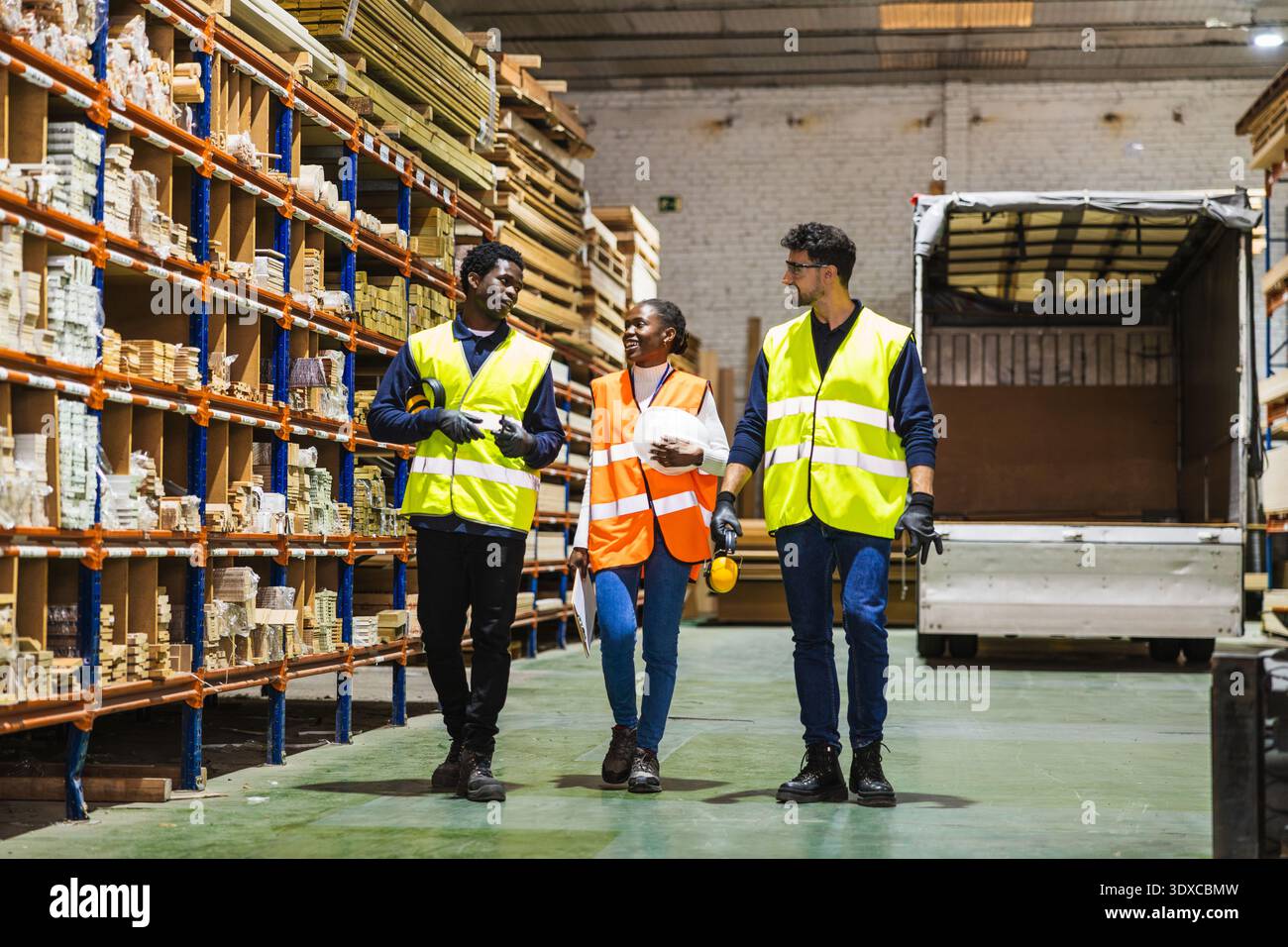 Diverse diversity team teamwork hi-res stock photography and images - Alamy