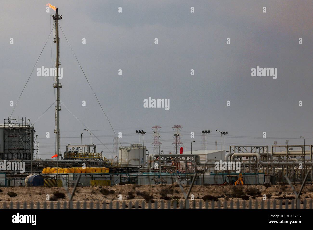 Las Raffan Ras laffan industrial city hi-res stock photography and images - Alamy